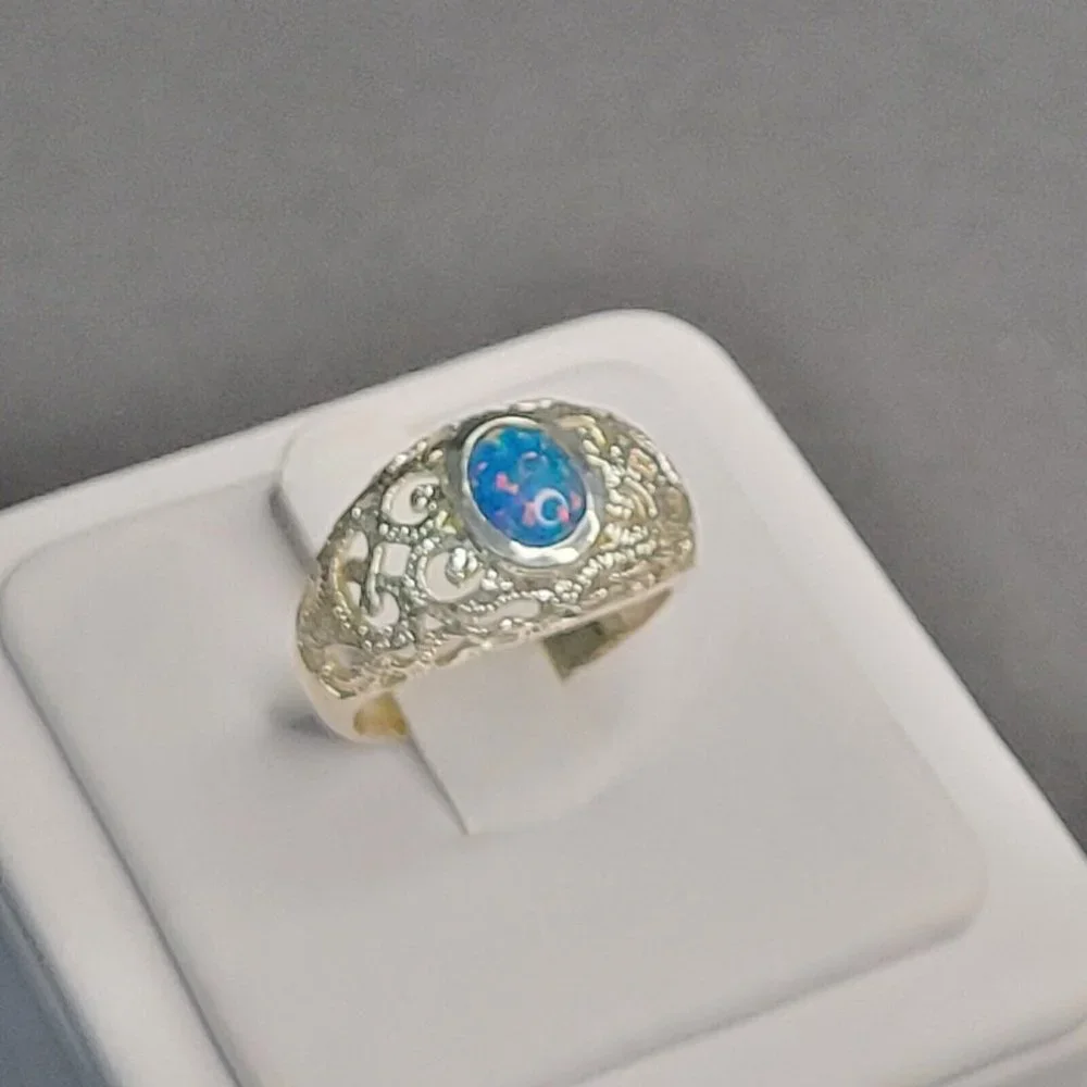 925 Silver Blue Opal Oval Shape Stone Fashion Dome Ring Filigree Size 8 1/2 - Picture 2 of 7